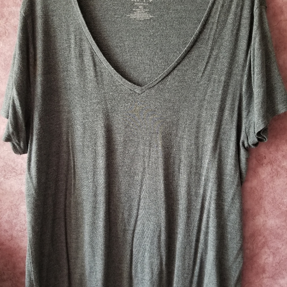 Women's Apt. 9 Essential V-Neck Tee